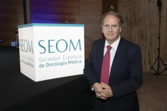 El oncólogo Javier de Castro, vicepresidente de la Sociedad Española de Oncología Médica (SEOM). Foto cedida